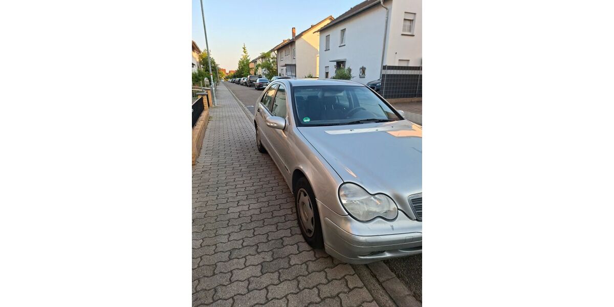 Mercedes-Benz C 200 193.000 km 1.000 &euro; Ketsch 68774
