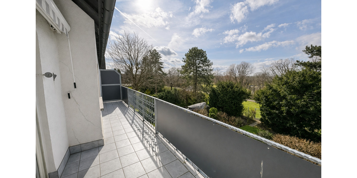 Etagenwohnung Mannheim Sandhofen - 4 Zimmer, 114 m&sup2;, 1.100&euro; | Angebot:25377160