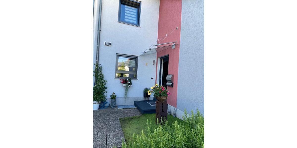 Sehr gepflegtes Reihenhaus in schöner Lage Mannheim -Rheinau Süd 5 zimmer