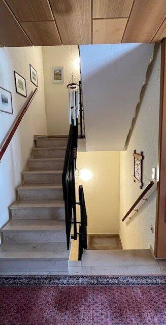 TOP gepflegtes Reihenmittelhaus, voll ausgebaut, 6 Zimmer, Garten, Garage, Stellplatz...
