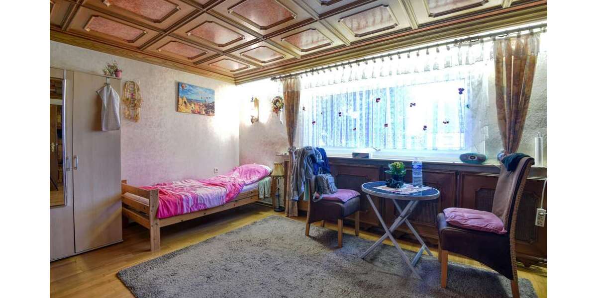 Idyllische DHH mit Sanierungspotential in ruhiger & zentraler Lage Zusätzliches Hinterhaus inkl. - Doppelhaushälfte Ludwigshafen am Rhein | Angebot:25959595