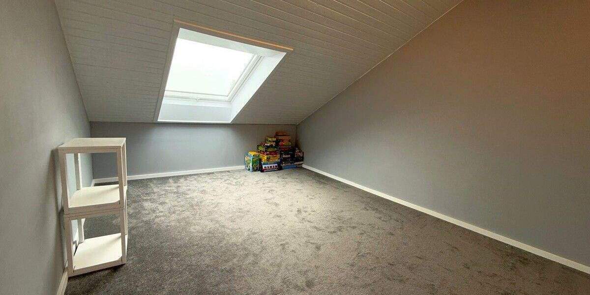 Reihenmittelhaus Ludwigshafen am Rhein Oppau - 7 Zimmer, 163 m&sup2;, 419.000&euro; | Angebot:24357284