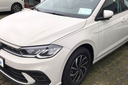 VW Polo 16.900 km 17.590 € Östringen 76684
