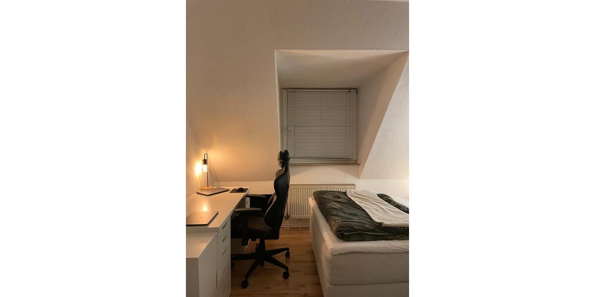 Dachgeschoßwohnung Mannheim Herzogenried - 1.5 Zimmer, 20 m&sup2;, 600&euro; | Angebot:25407205