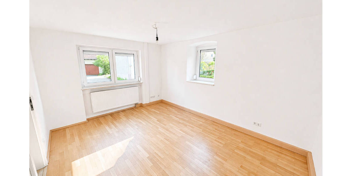 Einfamilienhaus Sinsheim / Steinsfurt Steinsfurt - 8 Zimmer, 243 m&sup2;, 489.000&euro; | Angebot:26389295