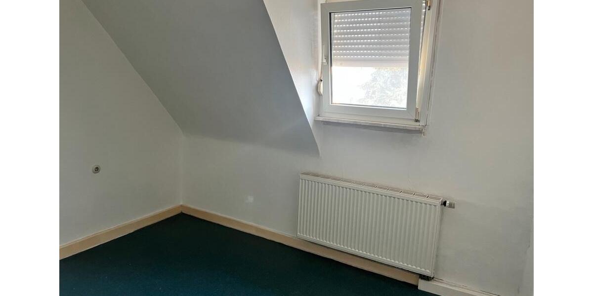 Dachgeschoßwohnung Frankenthal (Pfalz) - 4 Zimmer, 114 m&sup2;, 900&euro; | Angebot:21521661