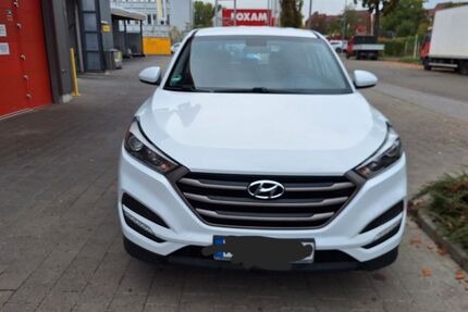 Hyundai TUCSON 124.500 km 11.900 € Mannheim 68307