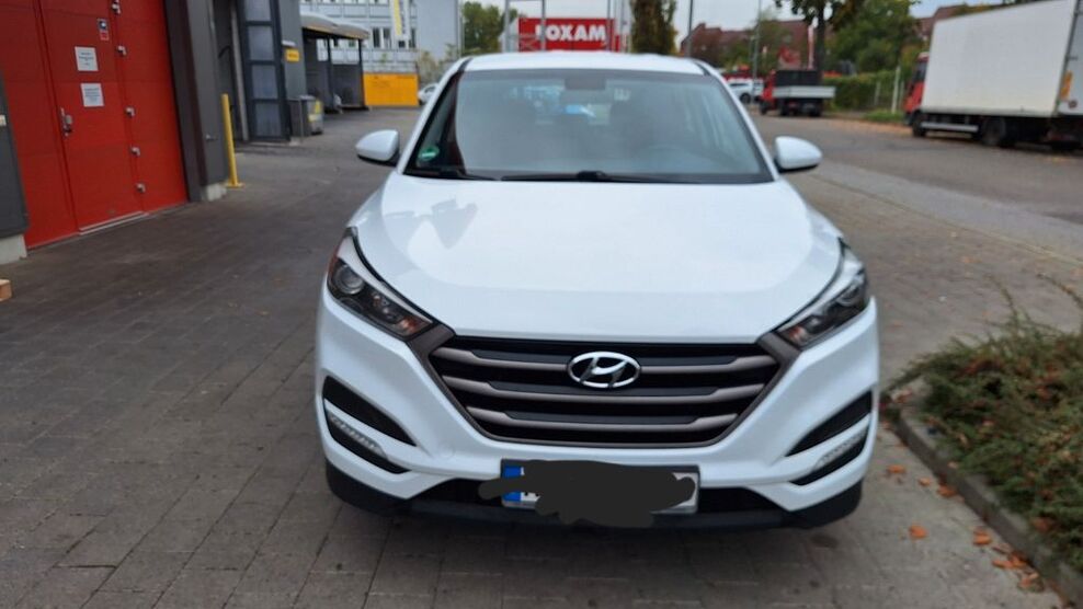 Hyundai TUCSON 124.500 km 11.900 € Mannheim 68307