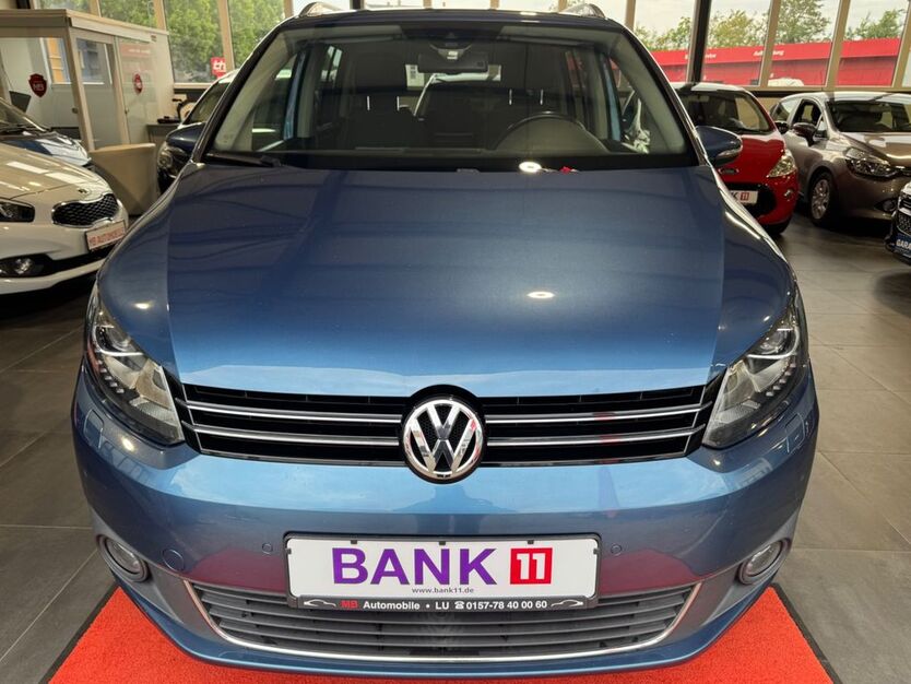VW Touran 174.000 km 10.875 € Ludwigshafen am Rhein 67059