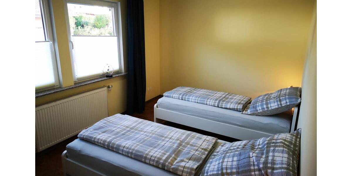 Hochparterre Rimbach - 5 Zimmer, 100 m&sup2;, 1.300&euro; | Angebot:26614070