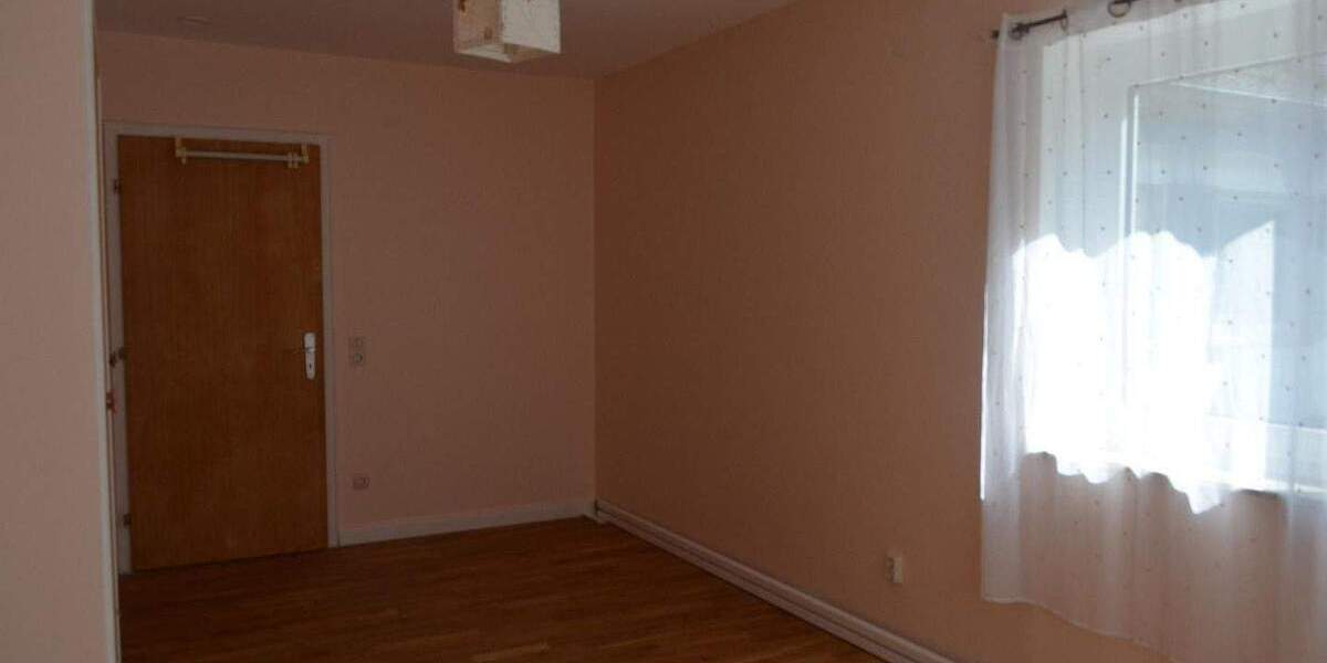 Modernes Landhaus mit schönem Garten - viele Nutzungsmöglichkeiten, zukunftssichere Investition 7 zimmer