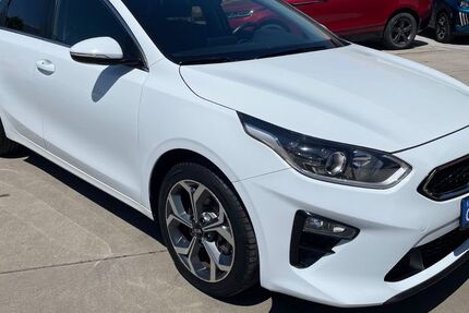 Kia ceed / Ceed 83.000 km 12.300 &euro; Neuhofen 67141