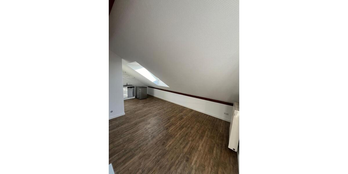 1-Zimmer Dachgeschosswohnung in Schifferstadt 1 zimmer
