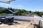 GERADLINIG: 42 M² DACHTERRASSE; FANTASTISCHE AUSSICHT; INKL. EBK UND 2 STELLPLÄTZE 2 zimmer