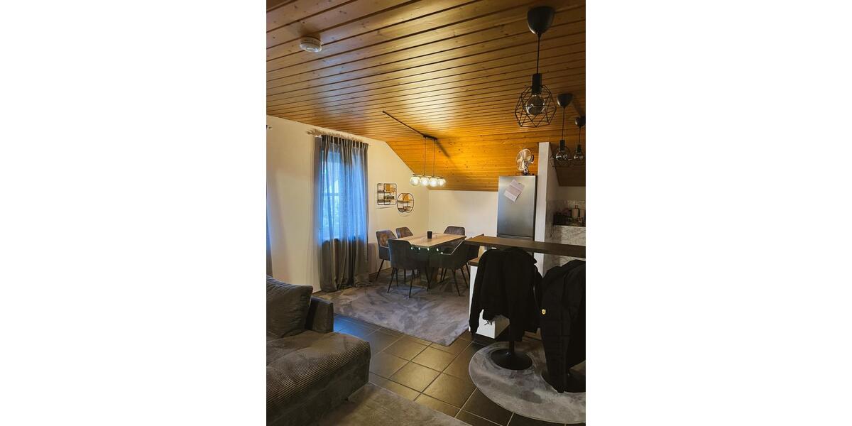 Dachgeschoßwohnung Ludwigshafen am Rhein Rheingönheim - 3 Zimmer, 75 m&sup2;, 900&euro; | Angebot:24563094