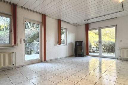 Wohnung Lorsch - 2 Zimmer, 102 m&sup2;, 1.095&euro; | Angebot:25701638