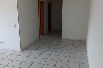 3 Zimmer Wohnung mit Balkon in Lu Mundenheim ab sofort 3 zimmer