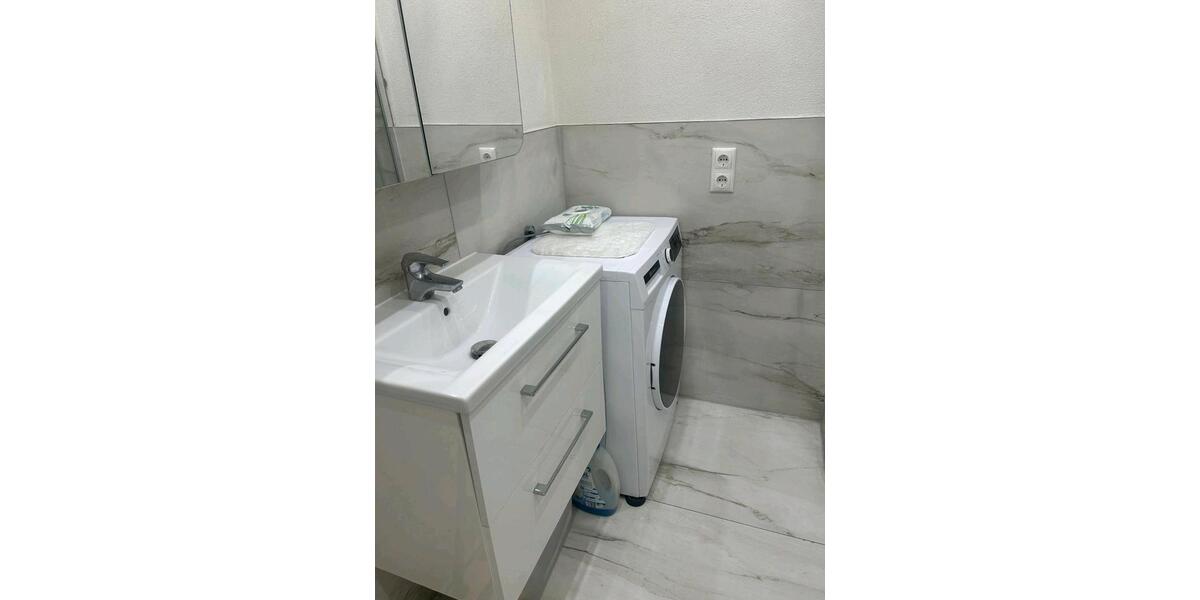 Dachgeschoßwohnung Hockenheim - 2 Zimmer, 45 m&sup2;, 650&euro; | Angebot:26670394
