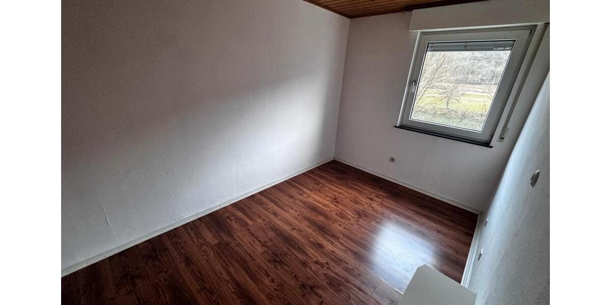 Etagenwohnung Eberbach - 3 Zimmer, 86 m&sup2;, 550&euro; | Angebot:24688180