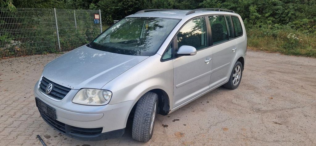 VW Touran 257.678 km 2.500 &euro; Ubstadt-Weiher - OT Weiher 76698