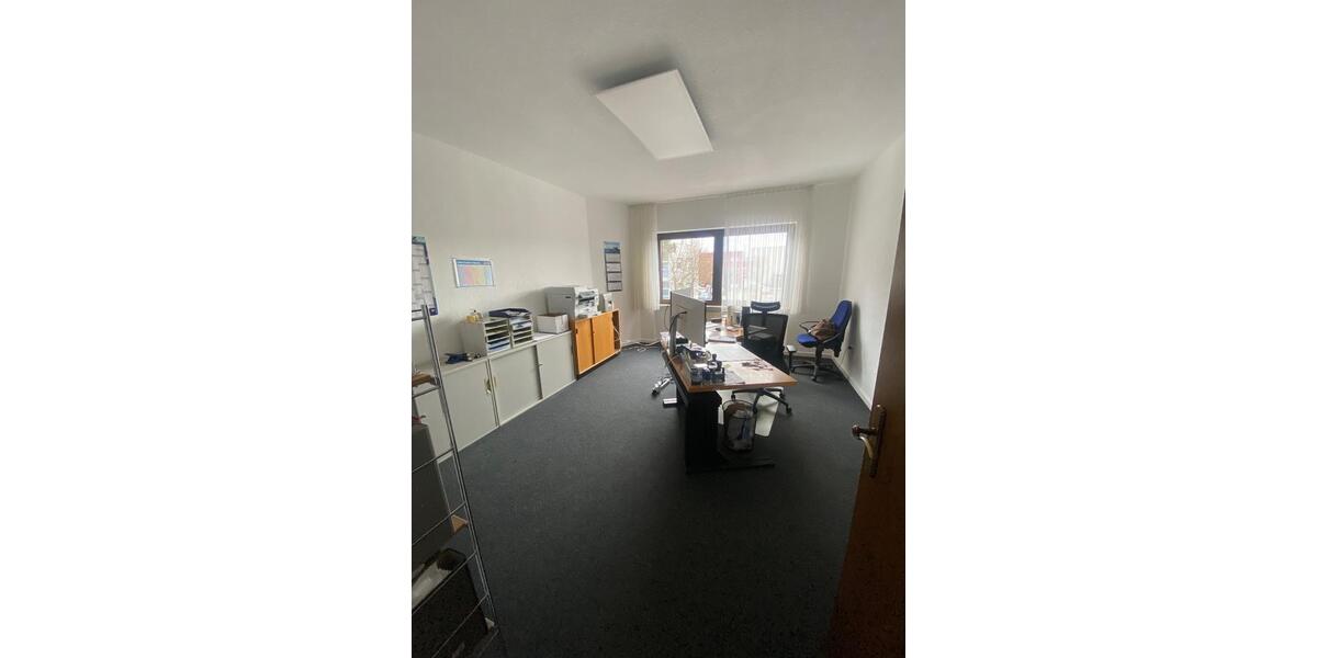 Etagenwohnung Mannheim Rheinau - 4 Zimmer, 180 m&sup2;, 1.800&euro; | Angebot:26420788