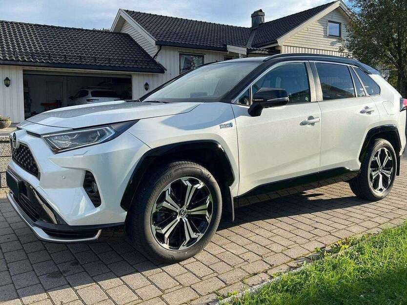 RAV 4