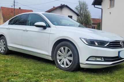 VW Passat 240.000 km 13.700 &euro; Östringen 76684