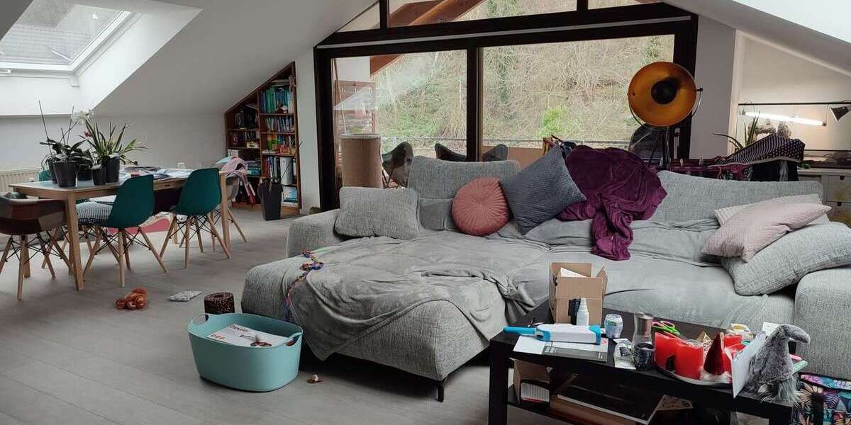 Etagenwohnung Weinheim Innenstadt - 2 Zimmer, 100 m&sup2;, 920&euro; | Angebot:26767191