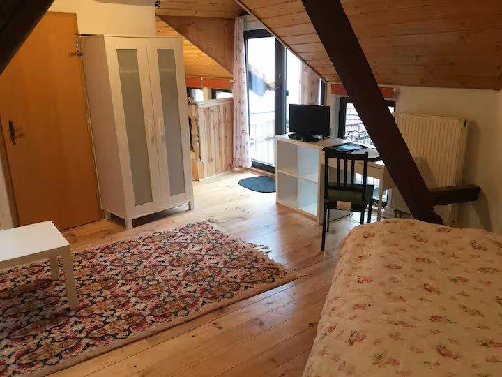 Dachgeschoßwohnung Weinheim - 2 Zimmer, 30 m&sup2;, 520&euro; | Angebot:26348663
