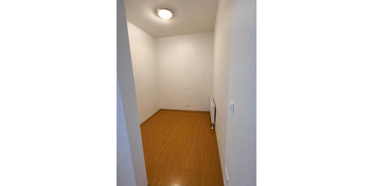 Etagenwohnung Ludwigshafen am Rhein Ludwigshafen-Hemshof - 1.5 Zimmer, 38 m&sup2;, 125.000&euro; | Angebot:27111082