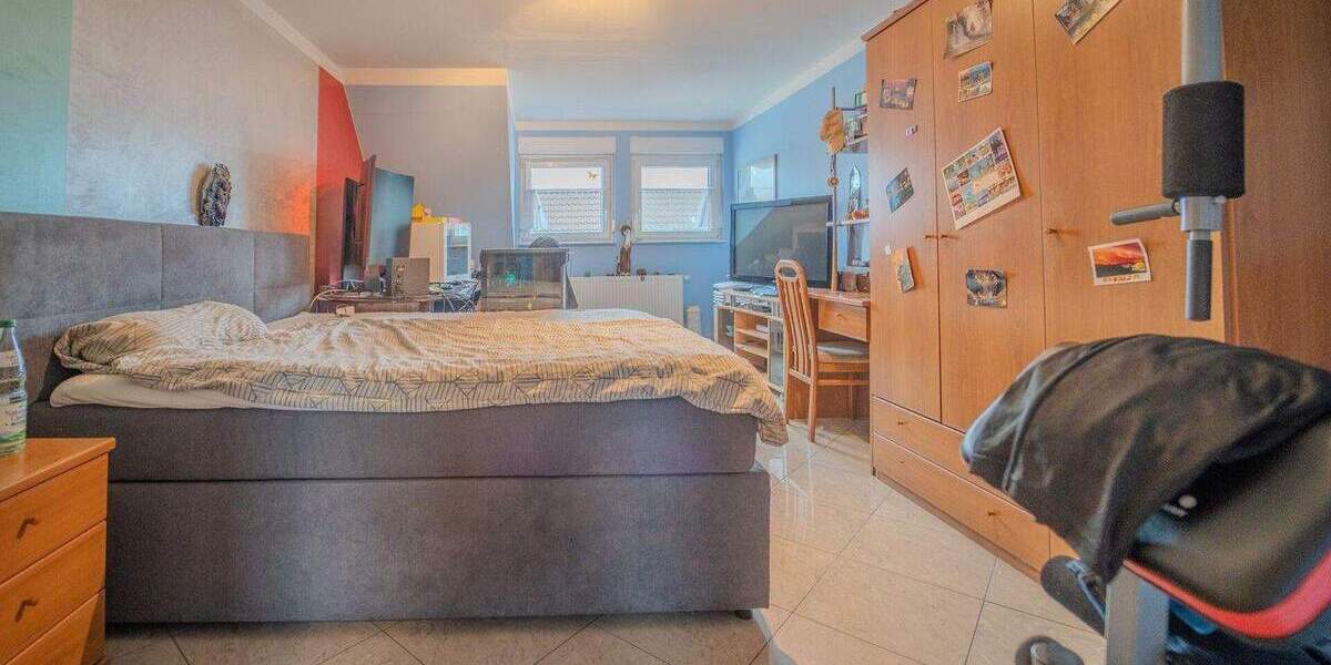 Einfamilienhaus Edingen-Neckarhausen Edingen - 7 Zimmer, 283 m&sup2;, 680.000&euro; | Angebot:24872175