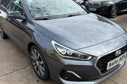 Hyundai i30 29.272 km 17.690 &euro; Schwetzingen 68723