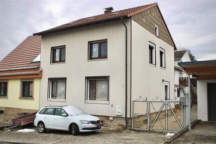 Zuhause mit Herz & Möglichkeiten- Zweifamilienhaus in Sinsheim zu verkaufen 7 zimmer