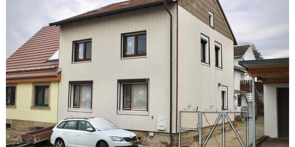 Zuhause mit Herz & Möglichkeiten- Zweifamilienhaus in Sinsheim zu verkaufen 7 zimmer