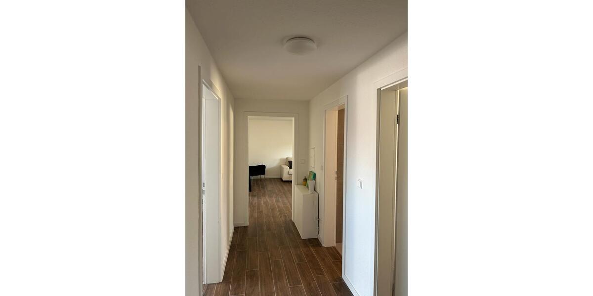Dachgeschoßwohnung Wiesloch - 3 Zimmer, 70 m&sup2;, 814&euro; | Angebot:26147825