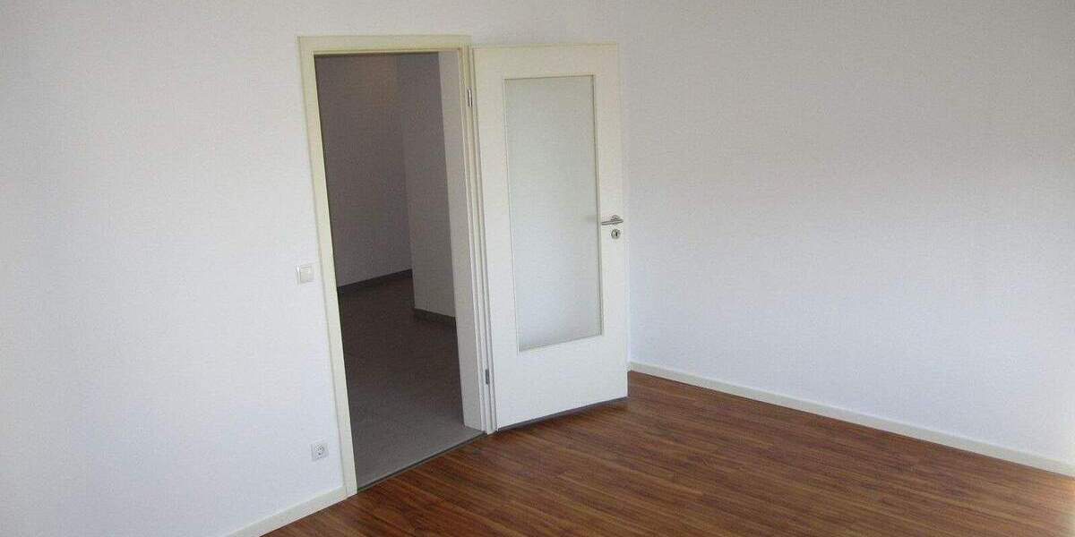 Etagenwohnung Ludwigshafen am Rhein Süd - 3 Zimmer, 102 m&sup2;, 179.000&euro; | Angebot:24334055