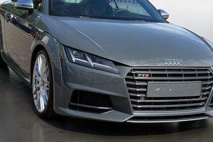 Audi TT 183.000 km 24.900 &euro; Heidelberg 69115