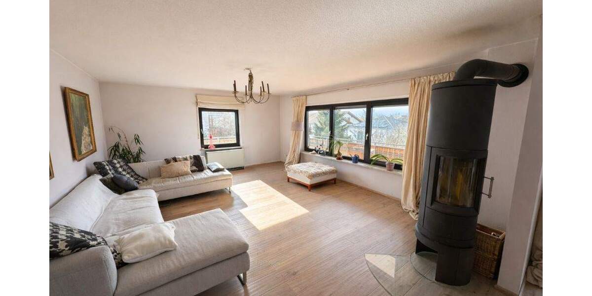 Einfamilienhaus Sinsheim / Hasselbach Hasselbach - 7 Zimmer, 266 m&sup2;, 479.000&euro; | Angebot:25693243