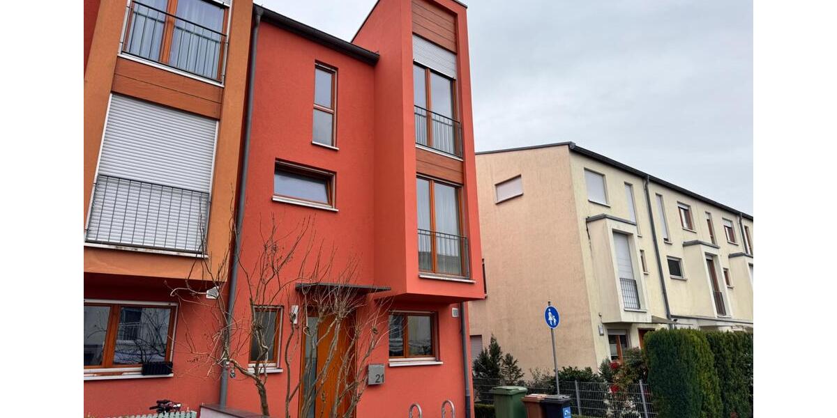 Reihenhaus Schriesheim - 5 Zimmer, 162 m&sup2;, 820.000&euro; | Angebot:25300944