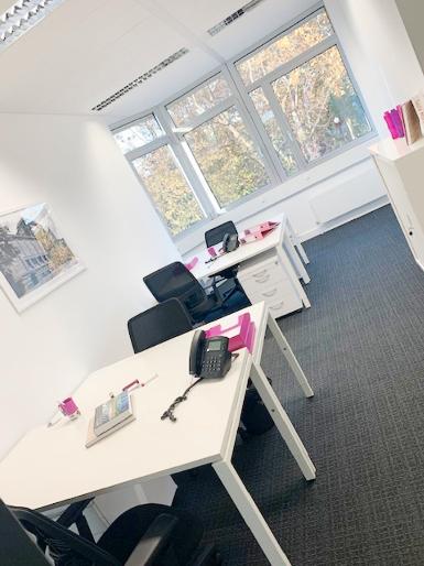 Helles 3-Arbeitsplatz-Büroraum mit Tageslicht in Mannheim Oststadt – flexibel zimmer