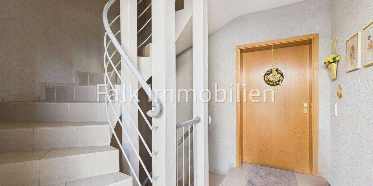 Mehrfamilienhaus, Wohnhaus Mannheim Gartenstadt - 7 Zimmer, 225 m&sup2;, 745.000&euro; | Angebot:26763879