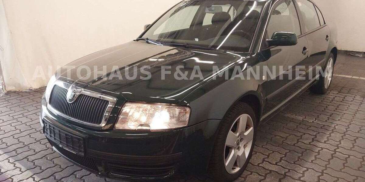 Skoda Superb 168.000 km 4.990 € Mannheim 68165