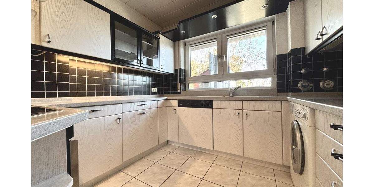 Etagenwohnung Lorsch - 2 Zimmer, 102 m&sup2;, 1.095&euro; | Angebot:25701638