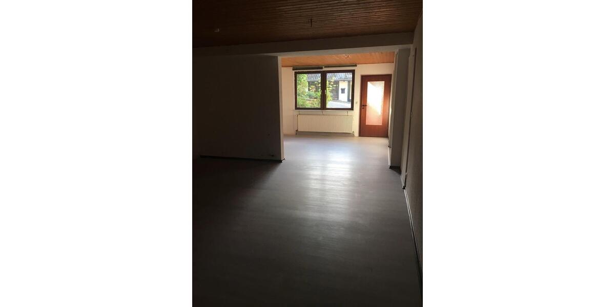 1.5 Zimmer Appartement Souterrain 1 zimmer