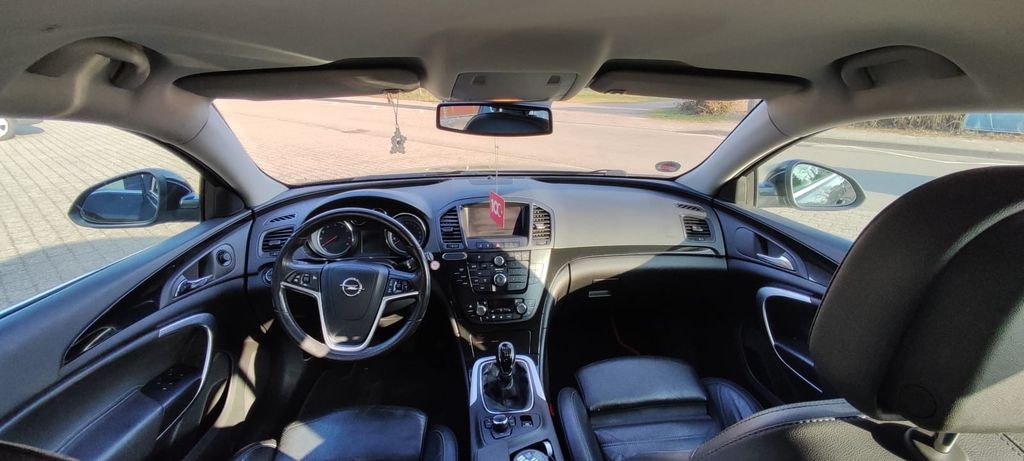 Opel Insignia 213.500 km 3.200 &euro; Östringen 76684