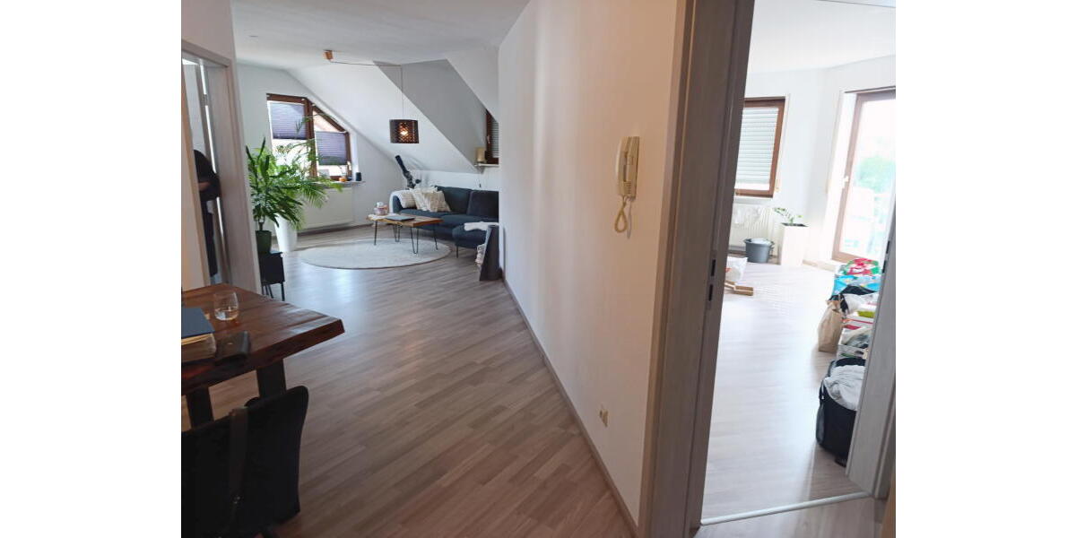 ObjNr:19746 - Wunderschöne und licht durchflutete 4 Zimmer ETW in zentraler Lage von Leimen - Etagenwohnung Leimen | Angebot:22894112