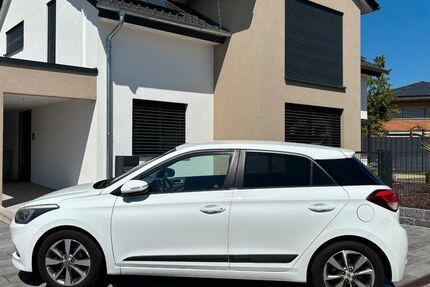 Hyundai i20 128.000 km 8.500 &euro; Philippsburg 76661