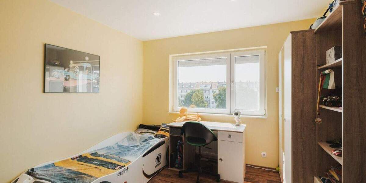 Etagenwohnung Ludwigshafen am Rhein Mitte - 4 Zimmer, 108 m&sup2;, 219.000&euro; | Angebot:24910167