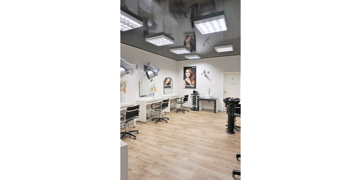 ~~ MODERNE GEWERBEFLÄCHE IN TOP LAGE MIT BUSVERBINDUNG VOR DER TÜR ~~ 2 zimmer