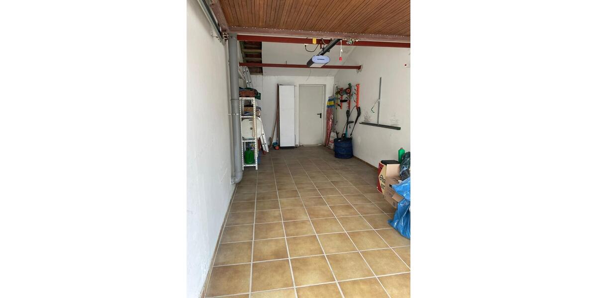 Doppelhaushälfte Leimen - 4 Zimmer, 212 m&sup2;, 1.950&euro; | Angebot:25551381